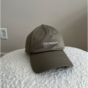 Lululemon classic ball cap